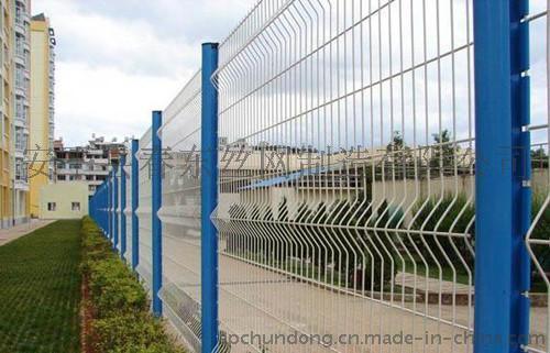 小区围栏防护网/郑州小区围栏网/三角折弯护栏网