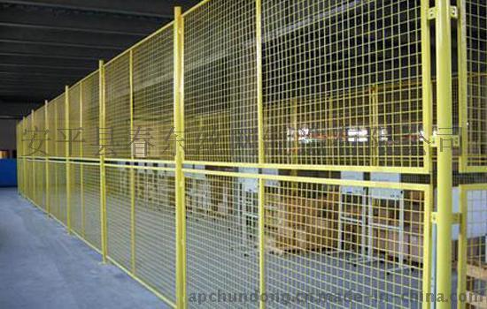 孔雀围栏网生产厂家/春东镀锌焊接护栏网